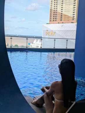 Claudio's Home Stay - 13th Floor, Pool, Gym, Steam Room, Hot Tub